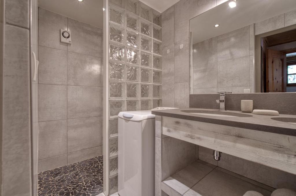 Appartement Petite Charline Тин Екстериор снимка